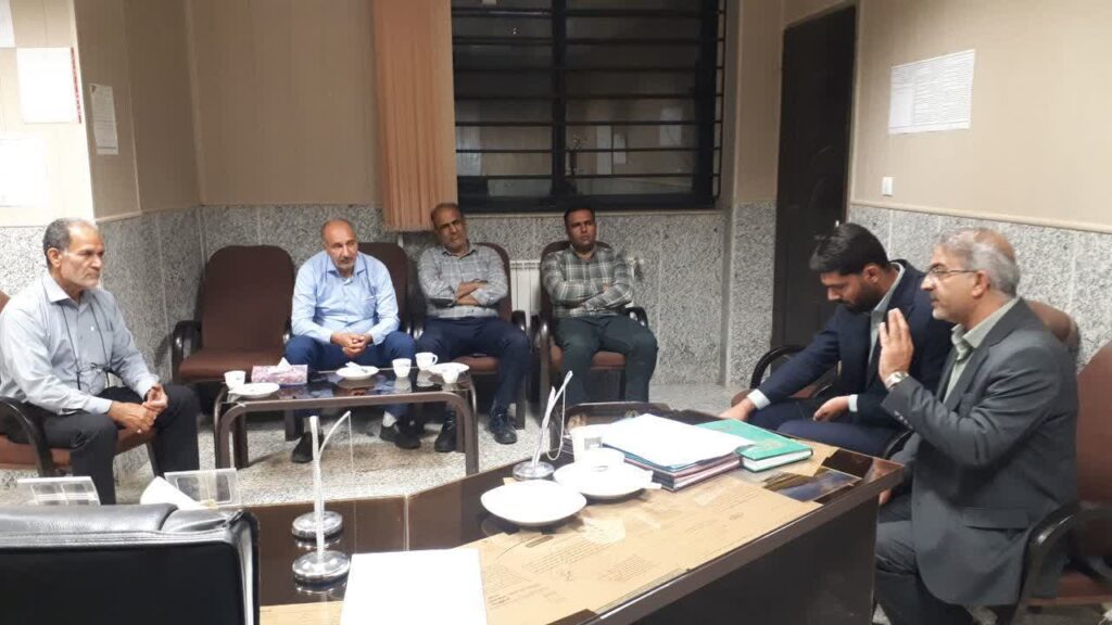 جلسه مشترک شهردار و اعضای شورای اسلامی شهر چرمهین